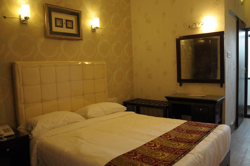 Hotel Executive Inn Vijayawāda Exterior foto